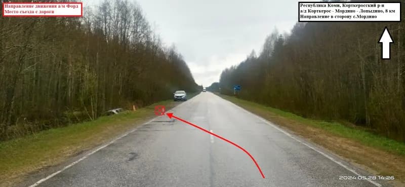 В Коми начинающий водитель Ford Focus оказался в кювете