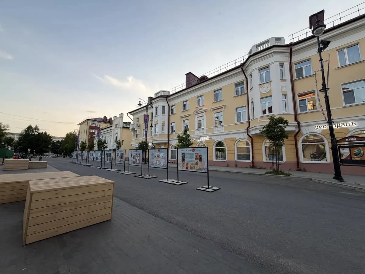 В центре Сыктывкара открылась выставка к юбилею знаменитого «Дяди Стёпы»