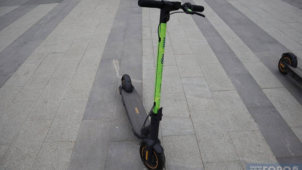 Главная картинка новости: Большинство сыктывкарцев "за" высокие штрафы для нетрезвых самокатчиков