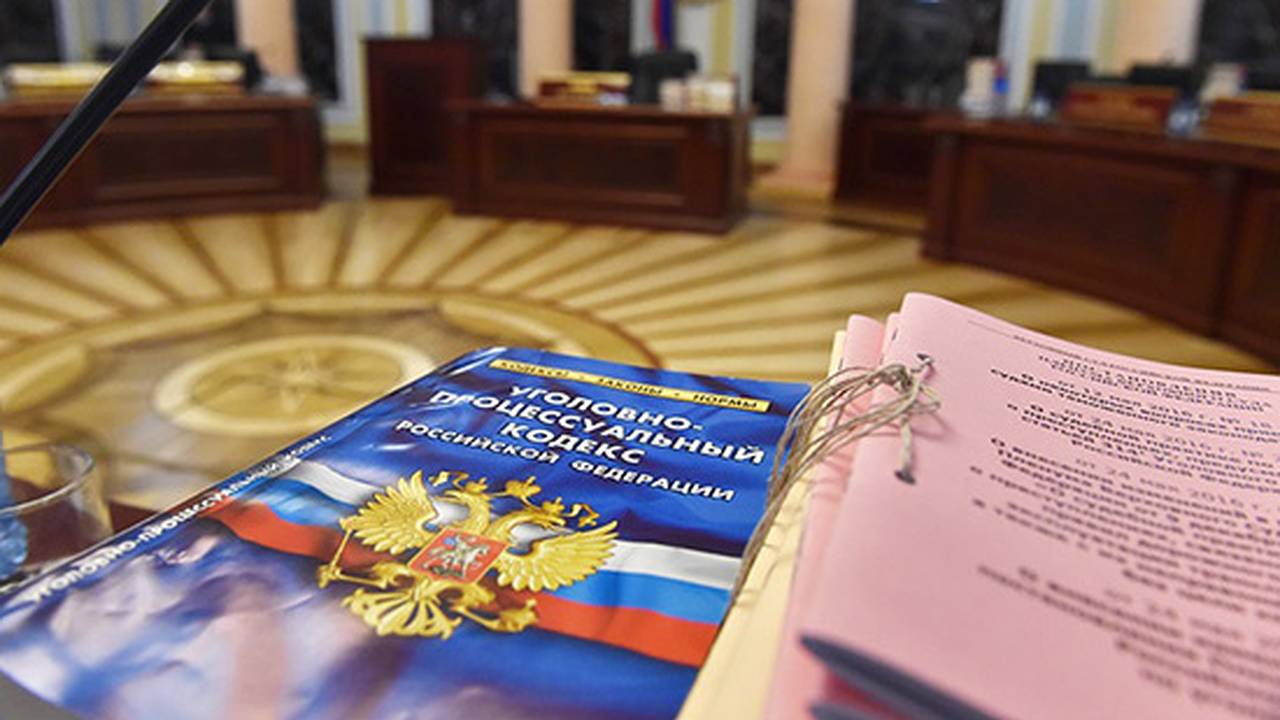 Главная картинка новости: Сыктывкарец передал ложное сообщение о бомбе в колледже и попал в колонию