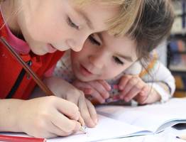 Школы и больницы Коми закупают просрочку и травят людей