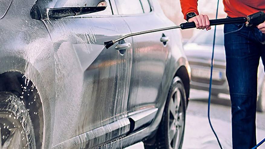 Главная картинка новости: В Ухте автомойка возместит ущерб за повреждение автомобиля клиента