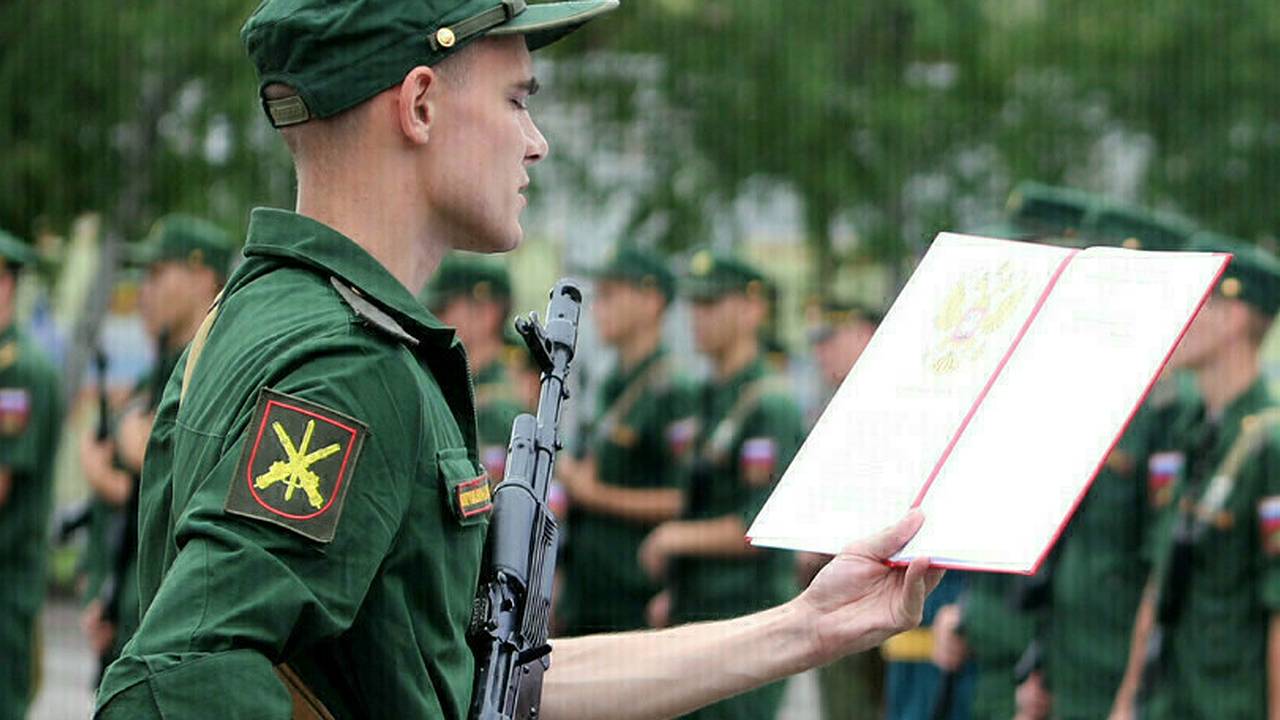 Главная картинка новости: В Коми начинается осенний призыв в армию