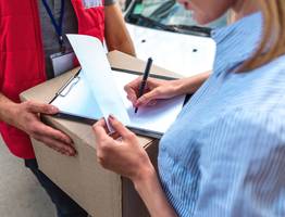 Ухтинец заплатил 700 тысяч рублей за виртуальную доставку груза