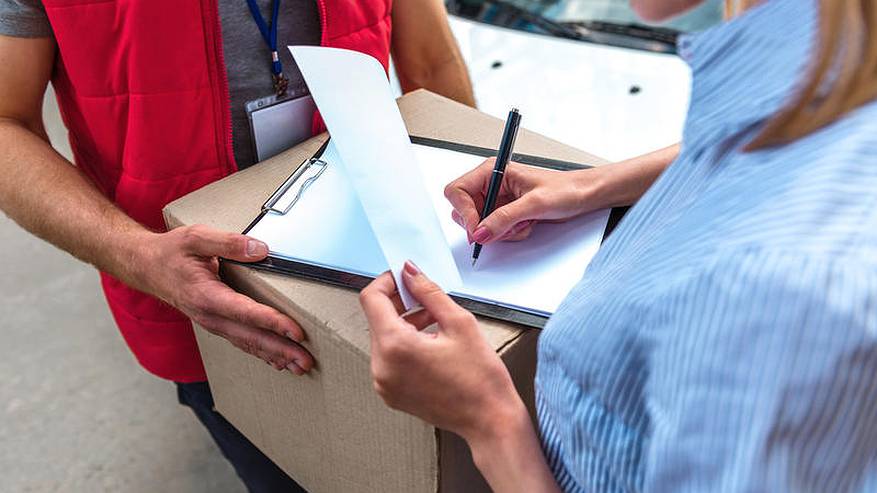 Главная картинка новости: Ухтинец заплатил 700 тысяч рублей за виртуальную доставку груза