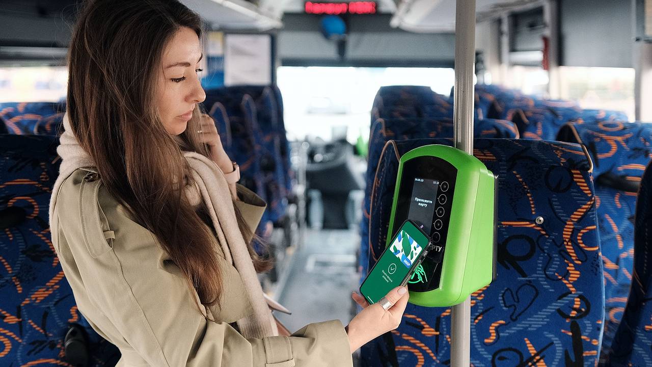 Главная картинка новости: С 1 января 2024 г. в Сыктывкаре введут безлимитный проездной в автобусах