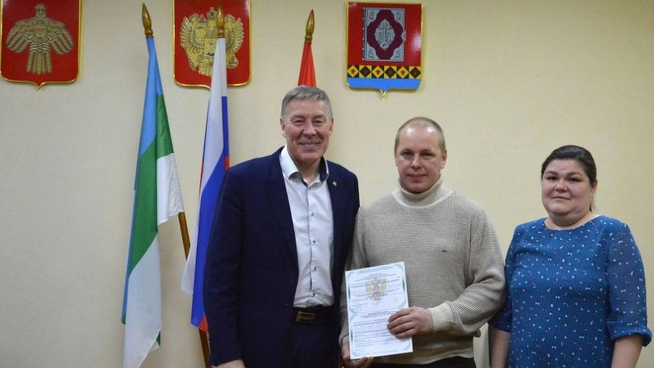 Главная картинка новости: В Коми 9 семей за счет государства получат новое жилье