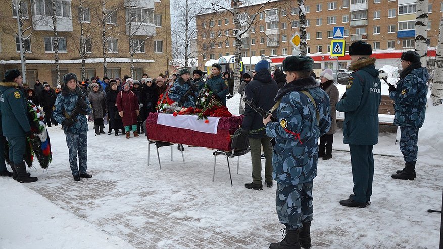 В Коми попрощались с погибшим во время спецоперации военным