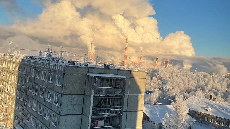 Главная картинка новости: В Сыктывкаре произошла утечка зловонных веществ