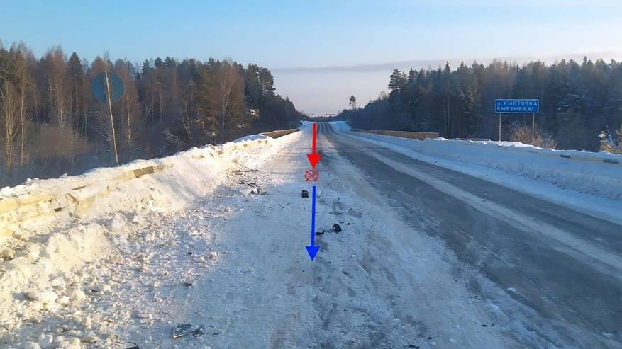 Главная картинка новости: В Коми в ДТП сильно пострадала женщина