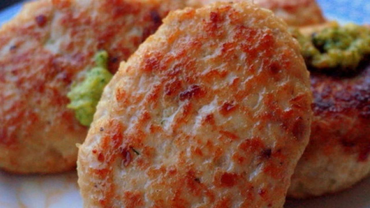 Главная картинка новости: Готовьте котлеты именно так: записывайте лучший рецепт