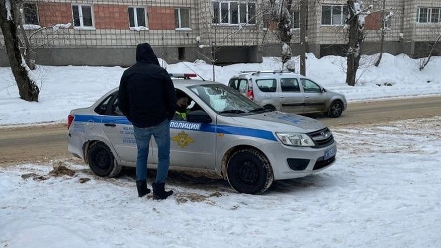 Проезд на желтый запрещен: сразу дадут штраф - решение суда