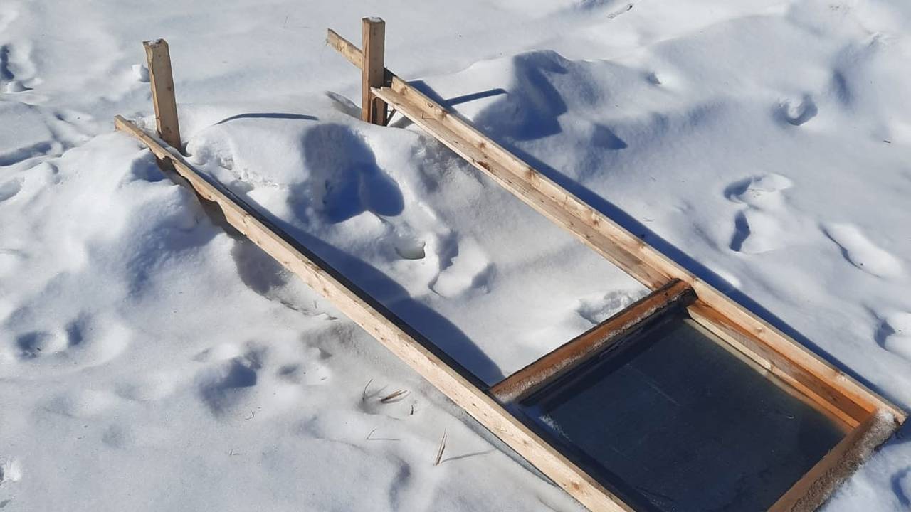 Главная картинка новости: В Сыктывкаре вандалы сломали имущество байкеров