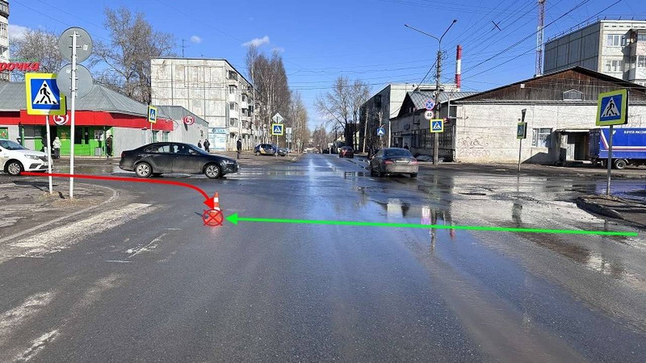 Главная картинка новости: В Коми лихач на спортивной Тойоте сбил 75-летнюю женщину на перекрестке