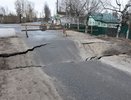 В Коми провалилась дорога к аварийному мосту