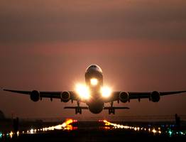 Самолет был вынужден совершить аварийную посадку в Сыктывкаре