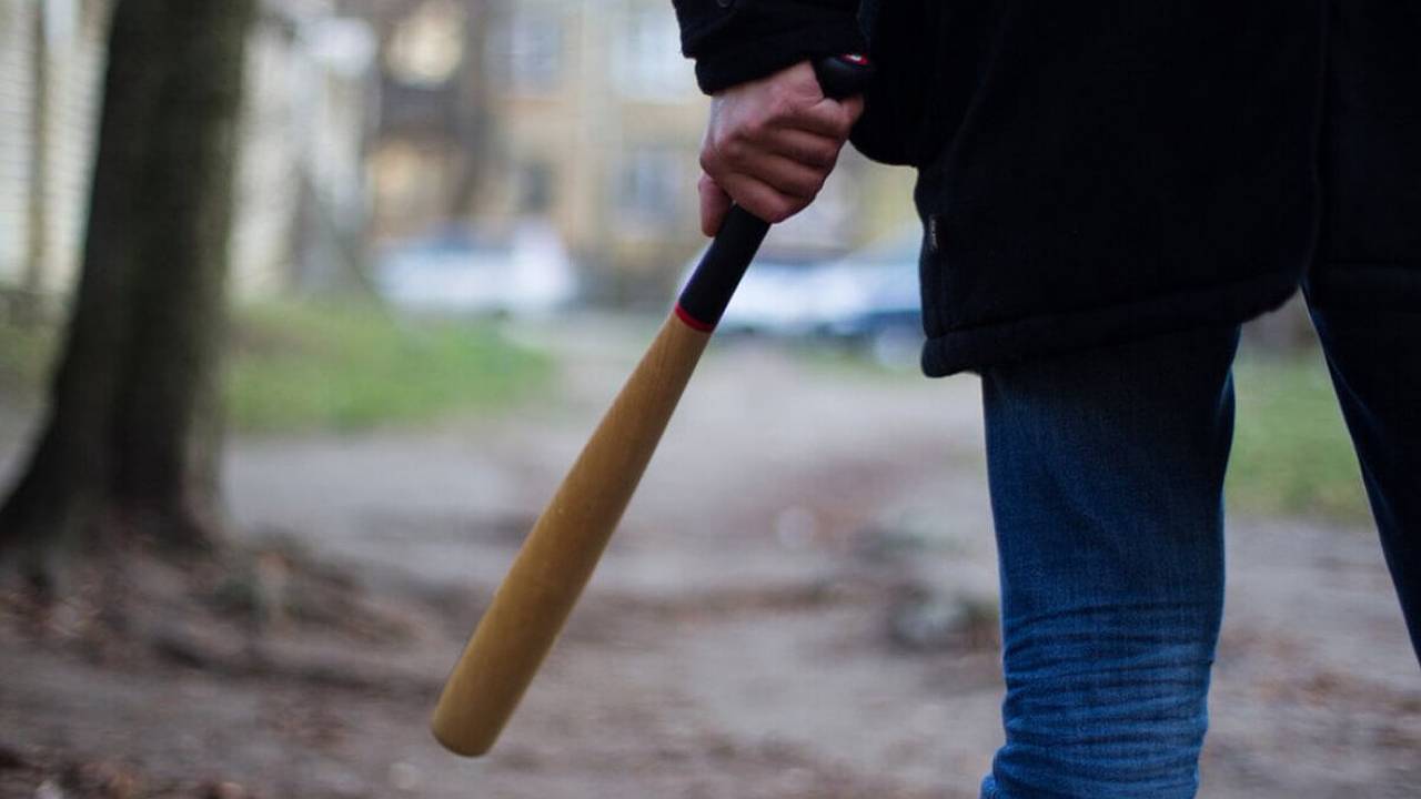 Главная картинка новости: Конфликт из-за парковки закончился для воркутинца судом