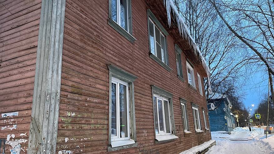 Главная картинка новости: Матвиенко обратила внимание на проблему ветхого жилья в Коми