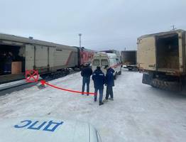 В Усинске на водителя «Урала» наехал его же автомобиль