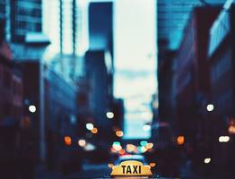 Граненый стакан определил лучшего таксиста Коми