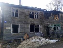 В Сыктывкаре дети ходят в школу рядом с пепелищем