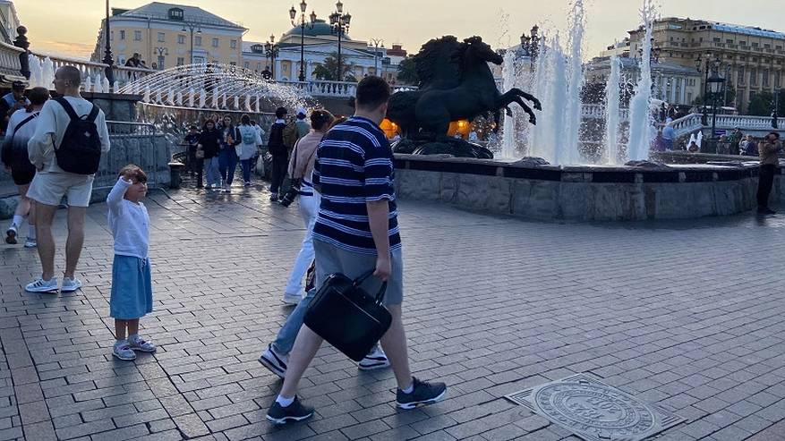 Главная картинка новости: Время денег и любви пришло: Глоба назвала знаки зодиака, которые получат все и сразу с 28 апреля