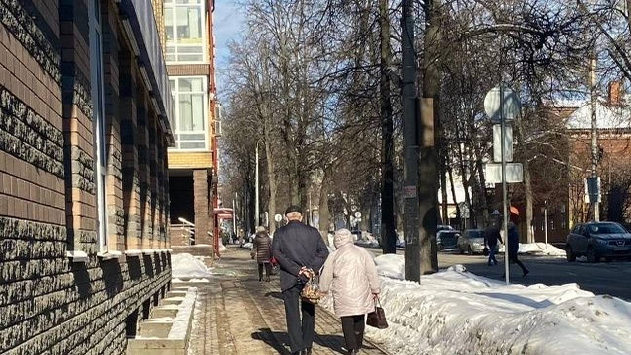 Главная картинка новости: Готовимся к худшему? Главный метеоролог страны поделился, как долго продлится похолодание в России