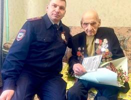Участковые в Коми навестили ветеранов войны накануне Дня Победы