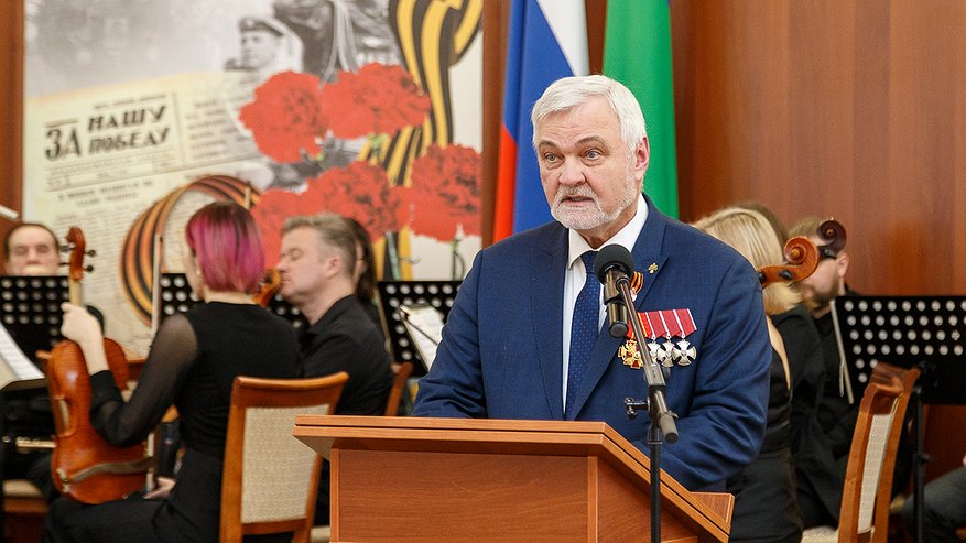 Владимир Уйба поздравил с Днём Победы ветеранов Республики Коми