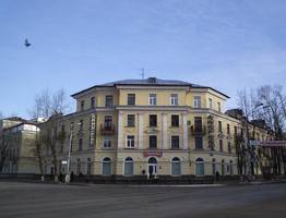 Глава Коми посетил многоквартирный дом в Сыктывкаре