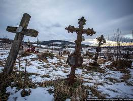 В одном из поселков Коми людей заставляют соседствовать с кладбищем