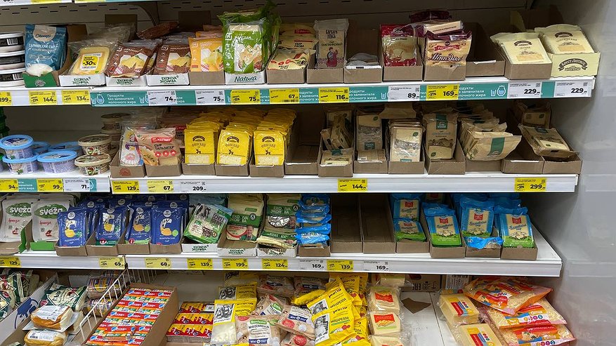 «Не берите – там одни лишь пальма и антибиотики»: Роскачество назвало сыр, который лучше не покупать
