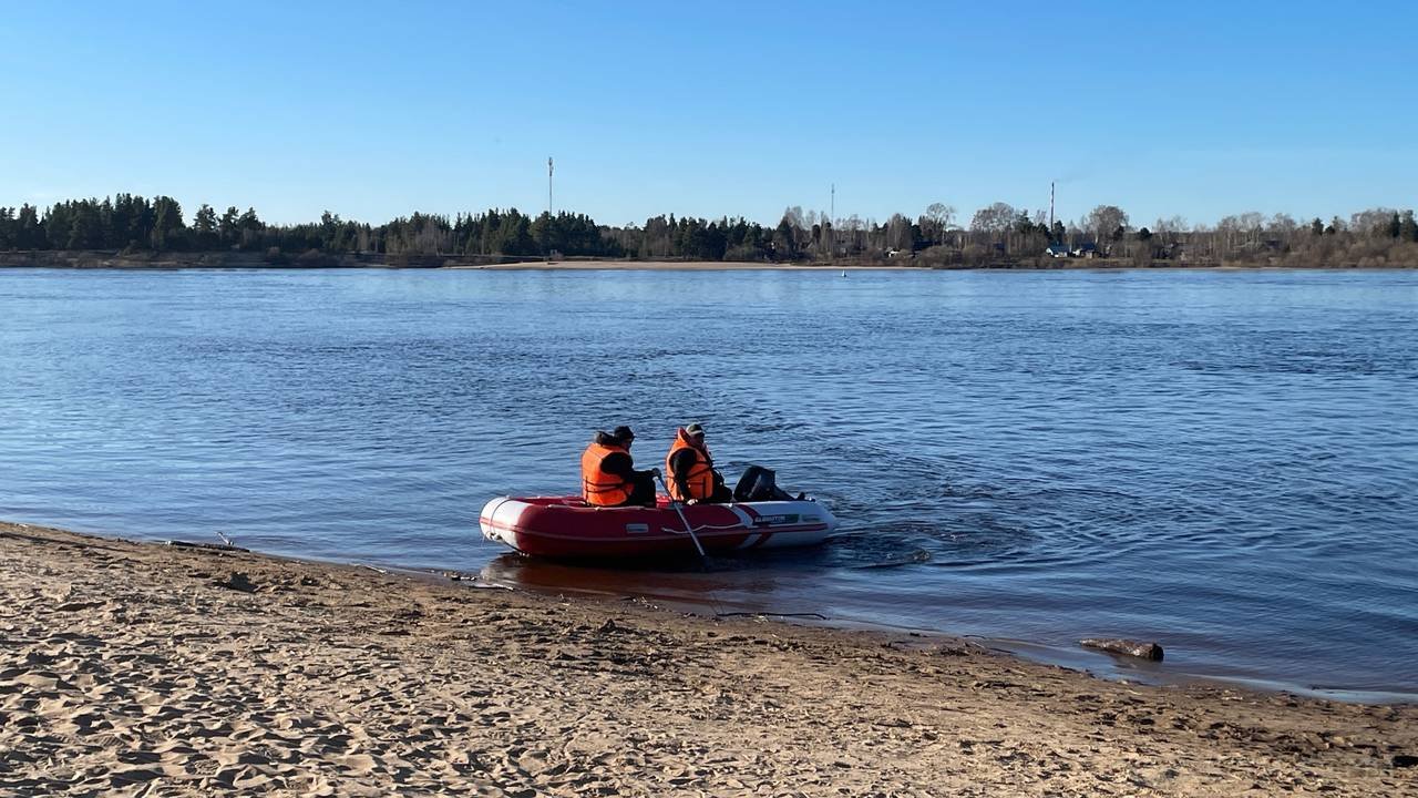 Главная картинка новости: В Коми у нелицензированного перевозчика затонул корабль