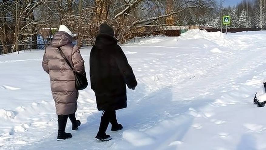 Главная картинка новости: Эти три фразы говорят только женщины с низким интеллектом: вы себя этим и выдаете