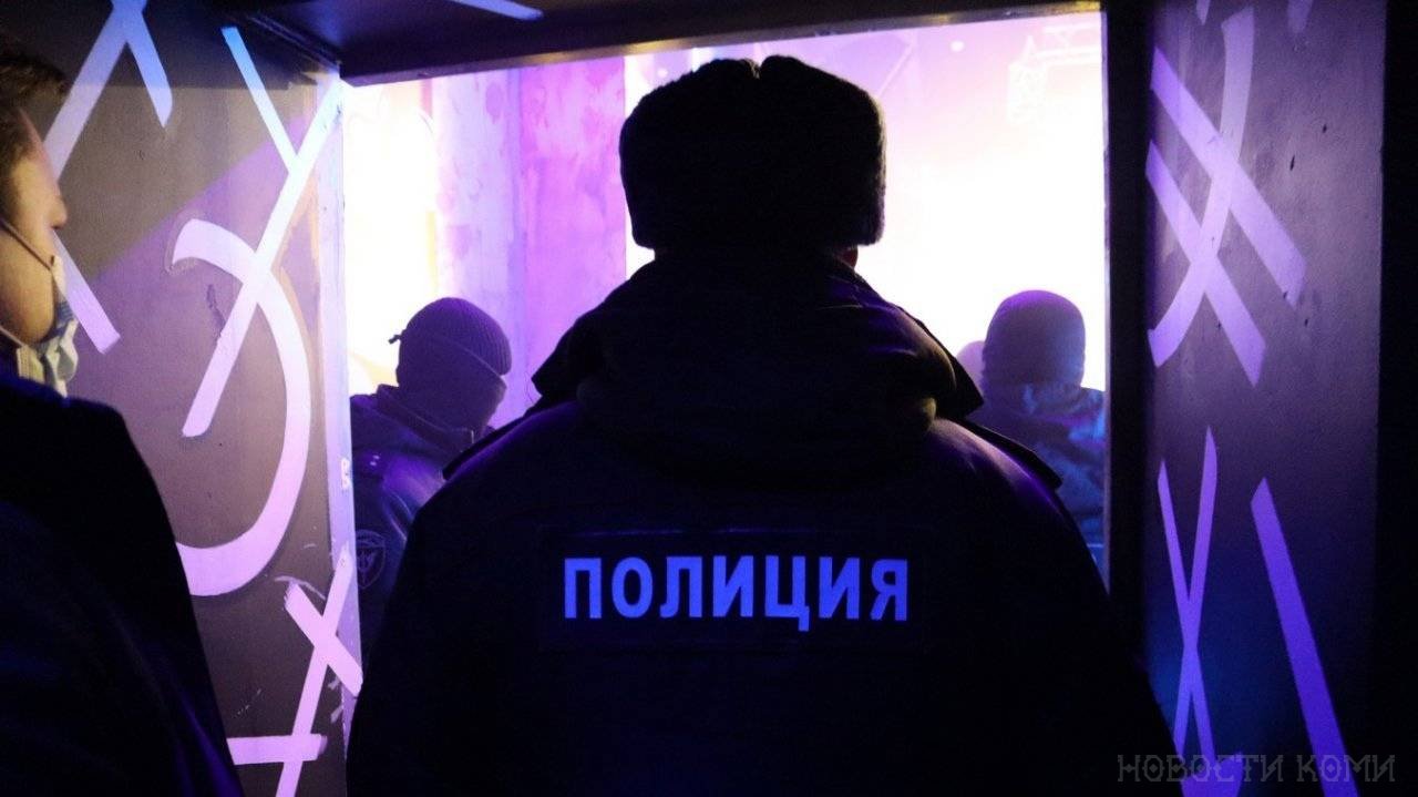 Главная картинка новости: В Коми арестовали мужчину, устроившего поножовщину в ресторане