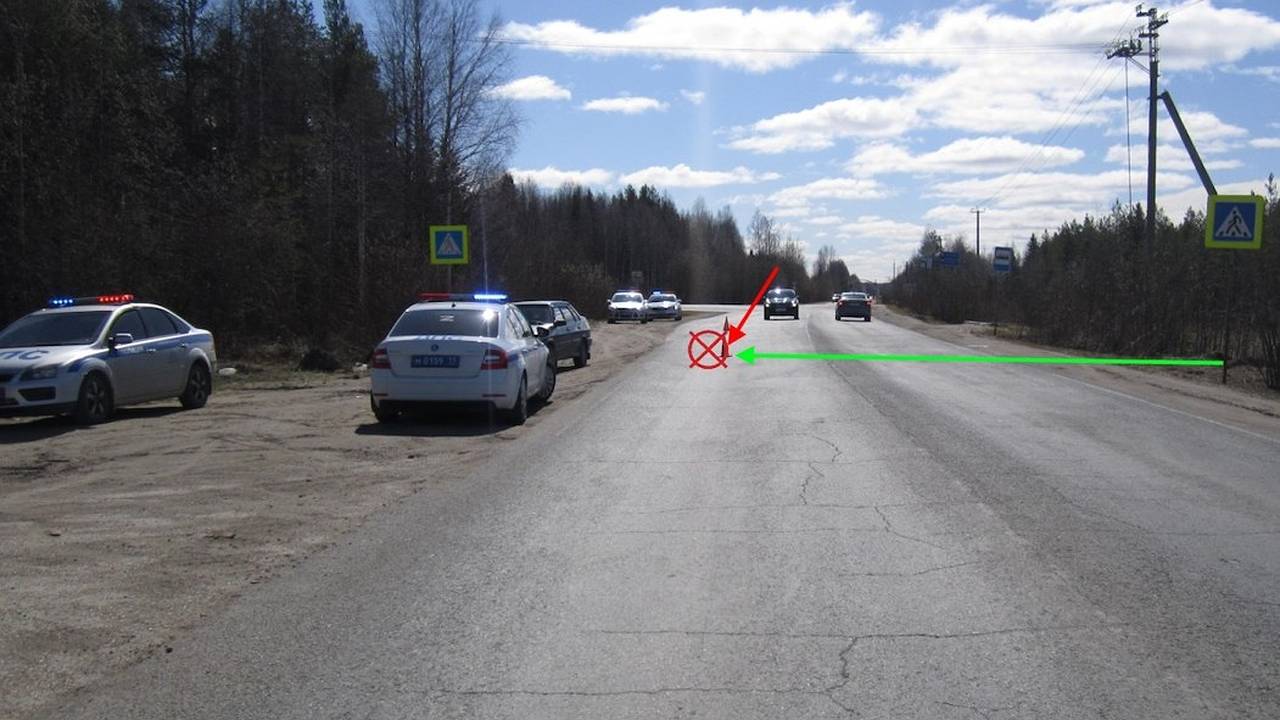 Главная картинка новости: В Коми пожилую женщину сбил отечественный автомобиль