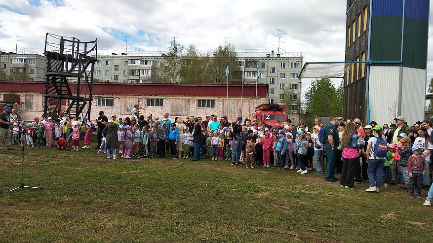 В Коми МЧС устроили праздник для детей