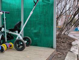 В Коми с начала 2024 года произошло уже 5 падений детей из окон