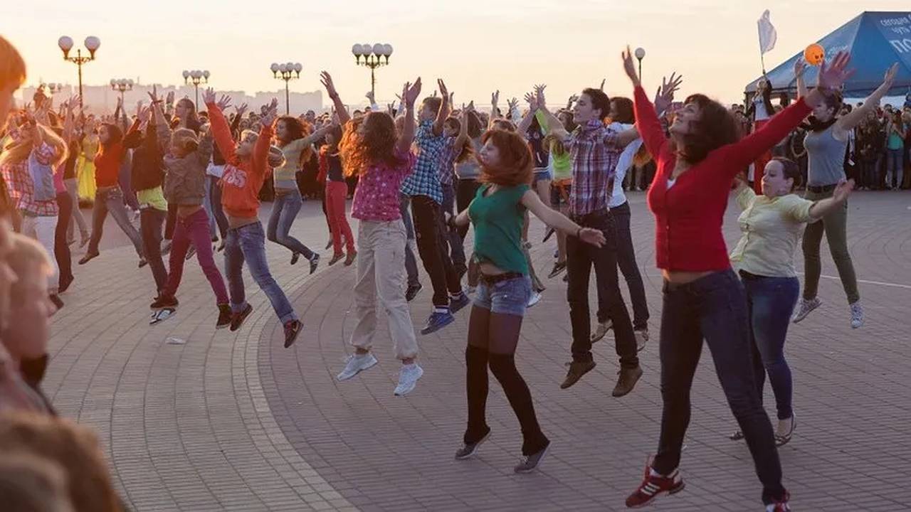 Главная картинка новости: Козерогов обрадует зарплата, Весы угодят в западню, Девам помогут высшие силы, Стрельцы получат подарки судьбы - счастье на горизонте