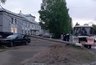 В Коми автобус уронил столб на иномарку