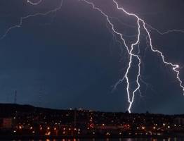 Сплошные ливни, ужасные грозы и жара +35: россиян ждет сумасшедшая погода в июне 2024