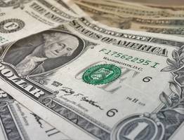 Санкции против Мосбиржи: пропадут ли доллары из России?