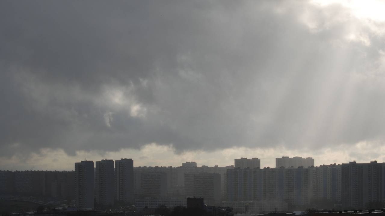 Главная картинка новости: Летний зной в Коми разбавят грозы и кратковременные дожди с утренними туманами