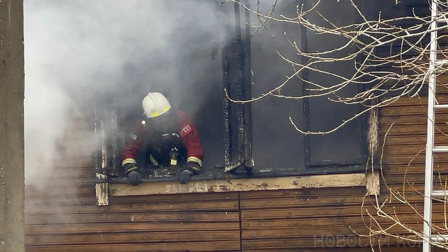В Коми неосторожный курильщик заплатит за поджог жилья, бани и дровяника