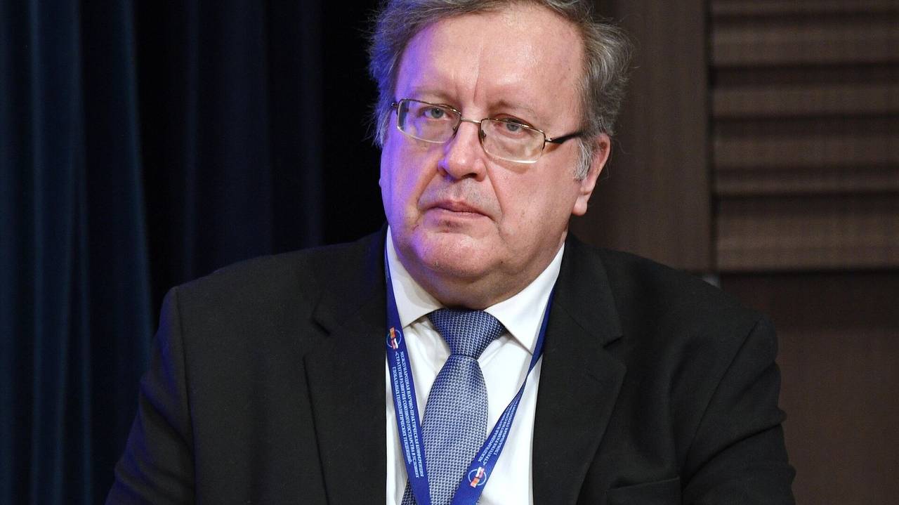 Главная картинка новости: Экономист Ткаченко озвучил сроки отмены текущей пенсионной реформы