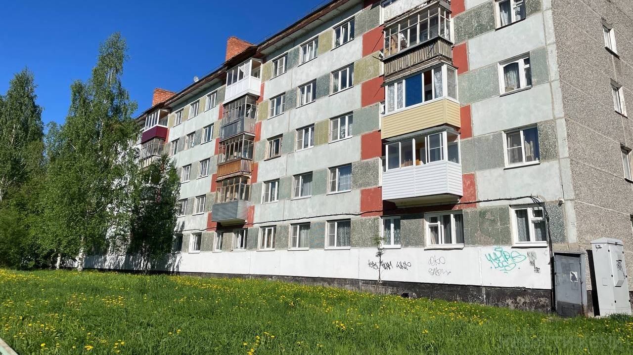 Главная картинка новости: Застекленные балконы теперь под запретом: необходимо будет снять старое остекление, а новое установить не позволят