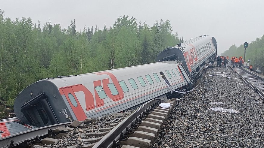Супруга погибшего при сходе поезда с рельс в Коми случайно узнала о происшествии