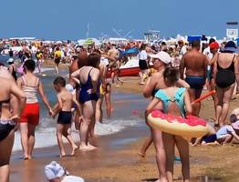 Глазам не поверила: туристка была шокирована посетив пляж в Сочи