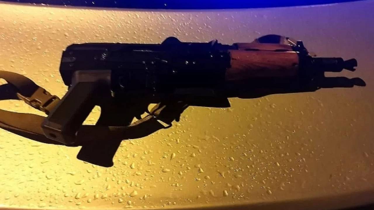 Главная картинка новости: Житель Коми отправил автомат АК-74М в Новосибирск сервисом СДЭК