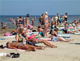 Семь запретов на пляже: в Сочи начались рейды с задержаниями отдыхающих